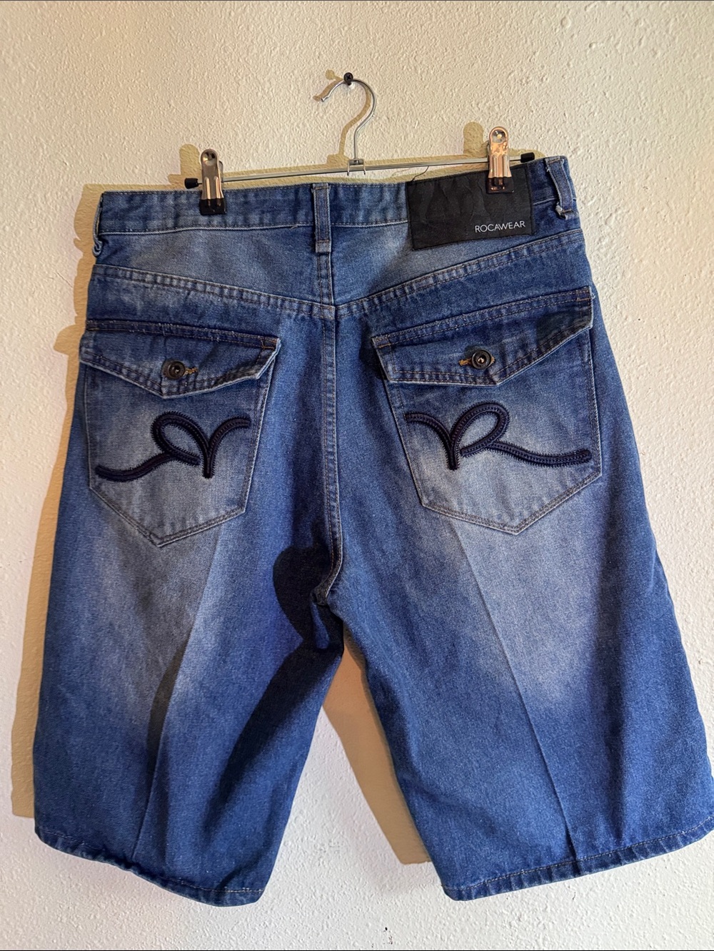 Rocawear Blue Denim baggy-Style Shorts with Embroidered Back Pockets
